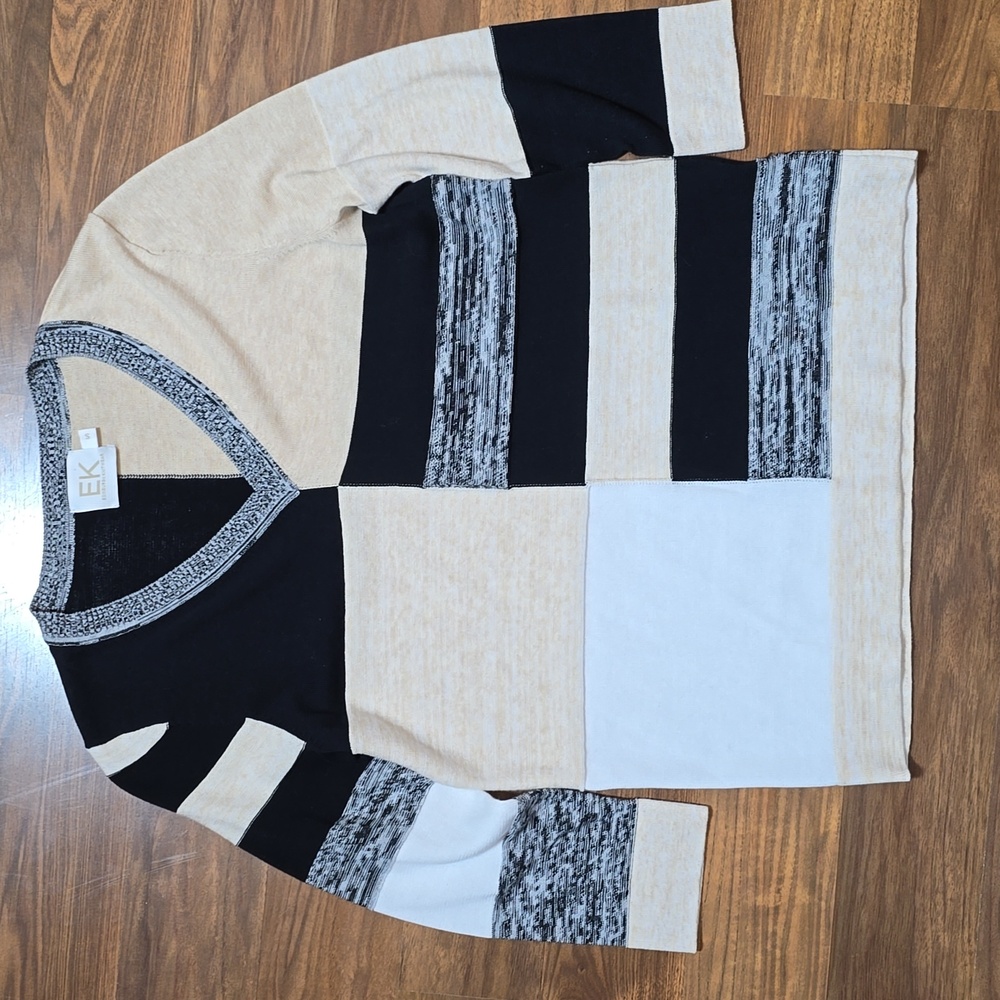Edinburgh Knitwear Colorblock V-Neck Sweater